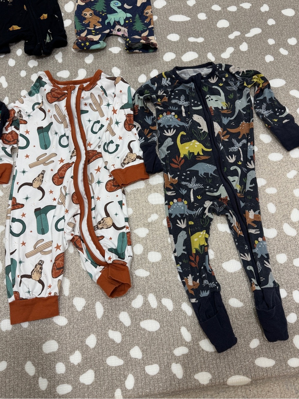 Lot of 5 bamboo footies baby boy romper zippy western kyte pokemon ducks navy - Picture 4 of 7